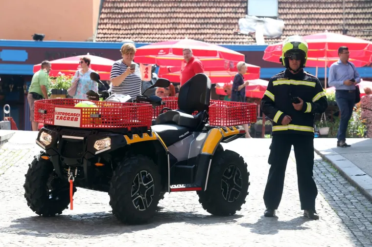 GORJELO U CENTRU ZAGREBA: Vatrogasci hitrom intervencijom stavili požar u Skalinskoj ulici pod kontrolu