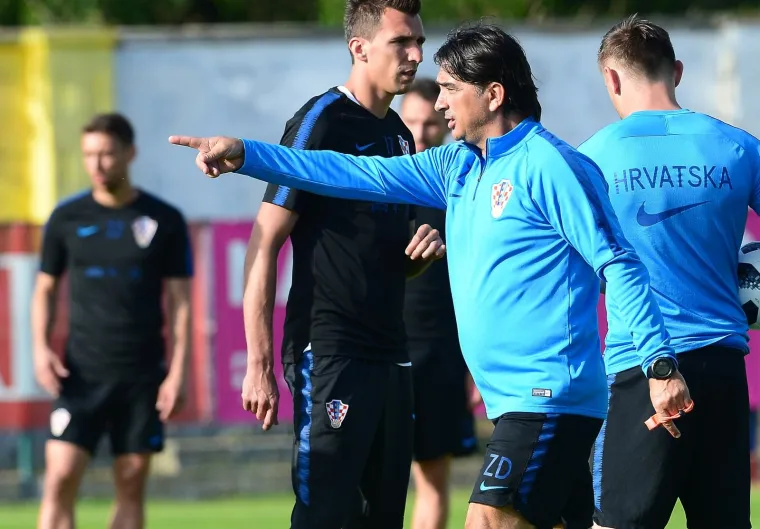 VATRENI ODRADILI POPODNEVNI TRENING: Ćorluka trenirao bez problema