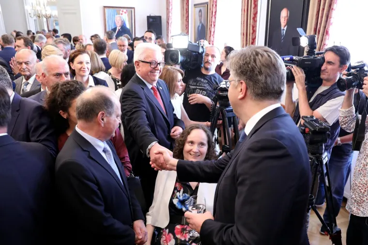 OKUPLJANJE DRŽAVNOG VRHA: Održan svečani prijem povodom Dana Hrvatskog sabora