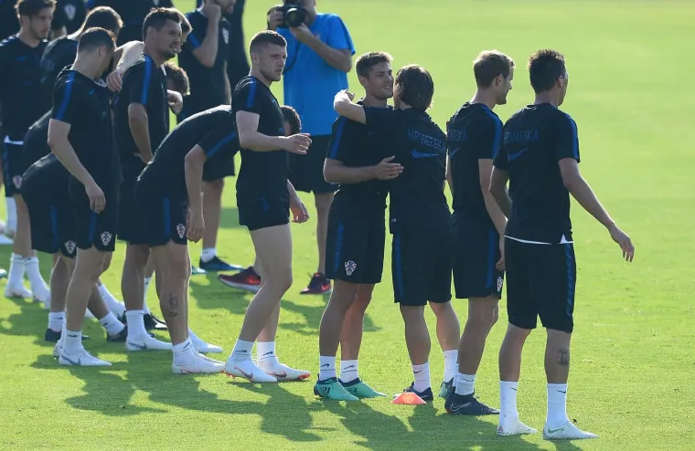 IZBORNIK DALIĆ KONAČNO DOČEKAO I SVOG KAPETANA: Modrić stigao u Rovinj