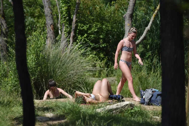 Visoke temperature natjerale su mnoge da potraže osvježenje