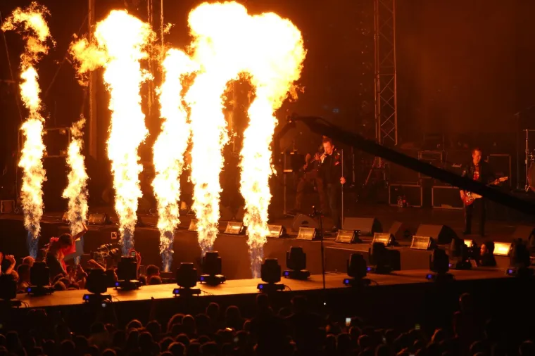 SPEKTAKL ZA KRAJ TURNEJE: Prljavo kazali&scaron;te pred tisućama fanova proslavilo 40. rođendan
