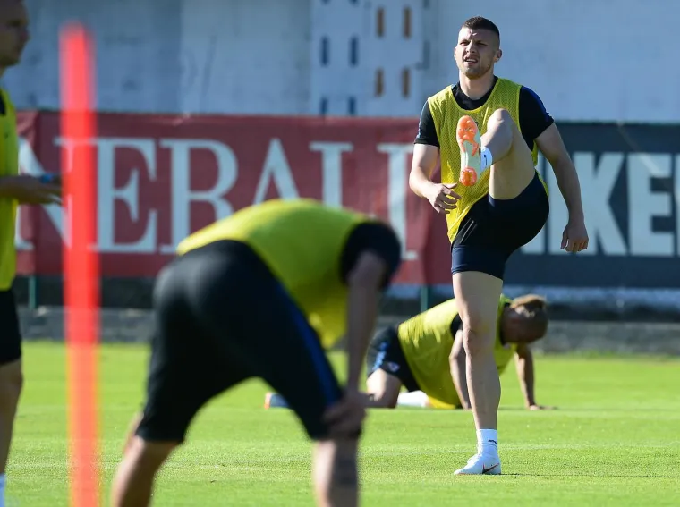 VATRENI ODRADILI POSLJEDNJI TRENING U ROVINJU: Sve je spremno za utakmicu s Brazilom