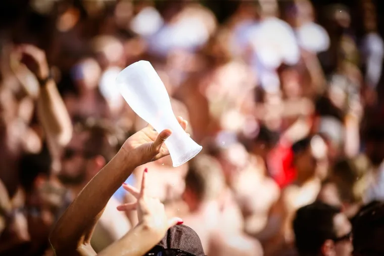 KRENULO JE: Otvorena sezona raskala&scaron;enih partija na Zrću, evo kako je pro&scaron;ao prvi tulum