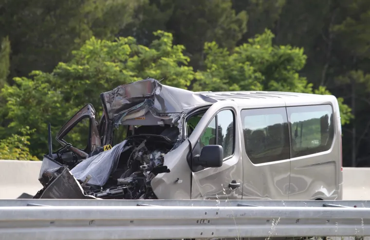 Te&scaron;ka nesreća kod Dugopolja: u sudaru teretnog vozila i kombija poginula jedna osoba