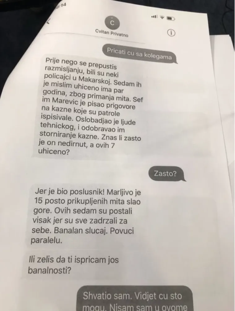 Na pressici je objavio SMS poruke koje navodno 'pripadaju' Dinku Cvitanu, i prema kojima ispada da je Cvitan ucjenjivao kolege iz sudstva da svakako proglase Mamića krivim, bez obzira na dokaze
