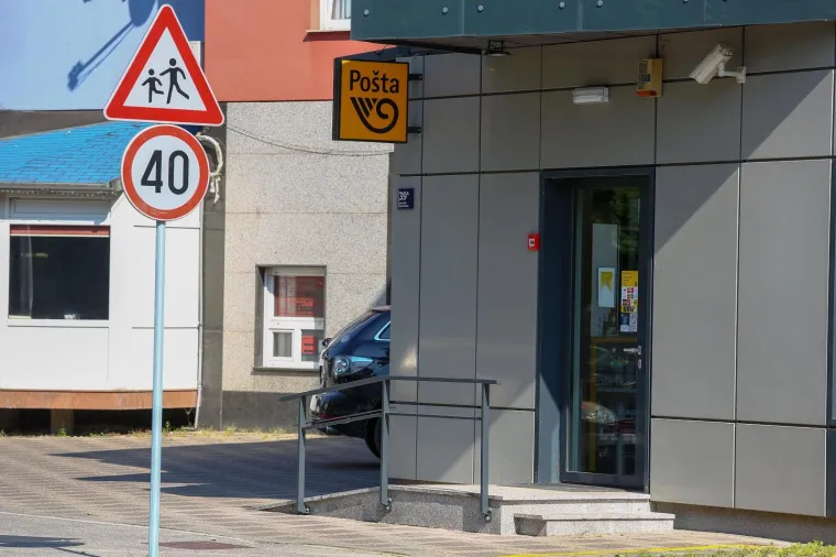 U jutarnjim satima opljačkana poslovnica po&scaron;te na Male&scaron;nici