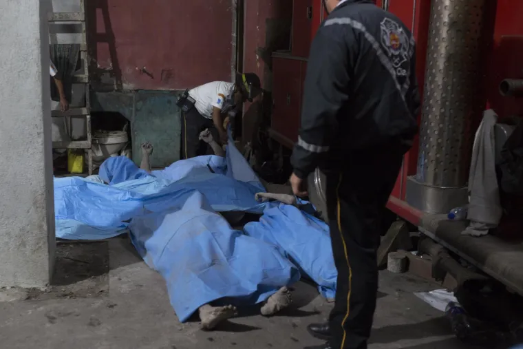 Probudio se vulkan Fuego: lava teče ulicama, najmanje 25 mrtvih