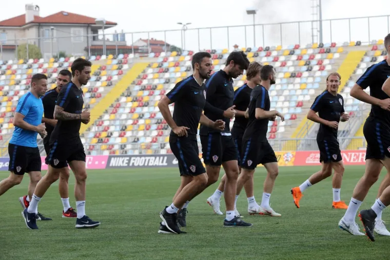 REPREZENTACIJA SE VRATILA U HRVATSKU: Vatreni su nakon poraza odradili trening na Rujevici