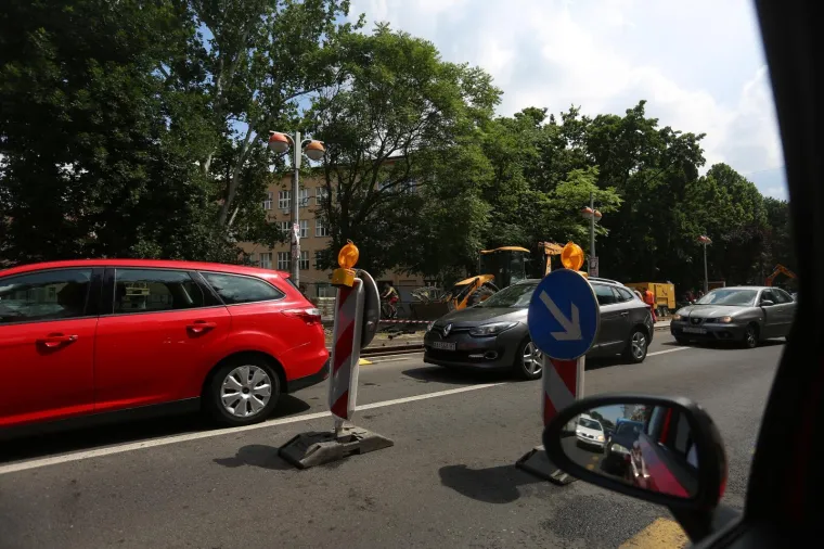 ZAGREPČANI NA RUBU ŽIVACA: Zbog radova na Savskoj cesti svakodnevno se stvaraju ogromne gužve