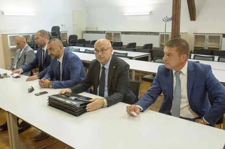 IZREČENA NEPRAVOMOĆNA PRESUDA: Zdravko Mamić osuđen je na &scaron;est i pol godina zatvora