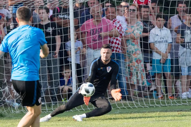 Vatreni odradili trening, a s prepune tribine ih bodrili kao da su već na Svjetskom prvenstvu