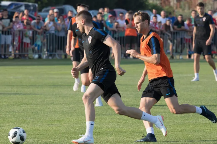 Vatreni odradili trening, a s prepune tribine ih bodrili kao da su već na Svjetskom prvenstvu