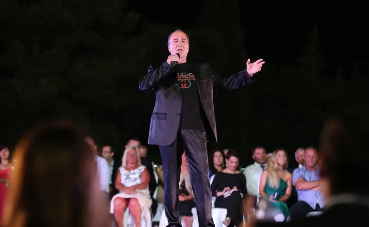 LIJEPA ENI &Scaron;UKUNDA PREDALA KRUNU: Nova Miss hrvatske dijaspore je zanosna Tihana Babij iz Beča