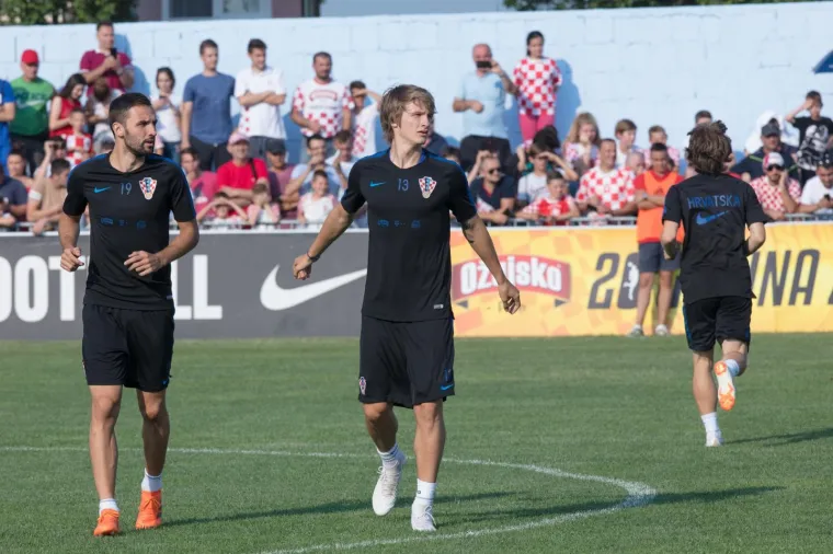 VATRENI U SLAVONIJI: Osjetite dašak atmosfere s otvorenog treninga u Bogdanovcima