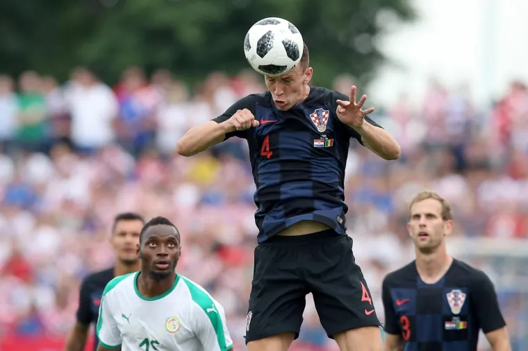 GRADSKI VRT UŽIVA U SPEKTAKLU: Kroz fotografije se uživite u ono što se događa na utakmici Hrvatska - Senegal