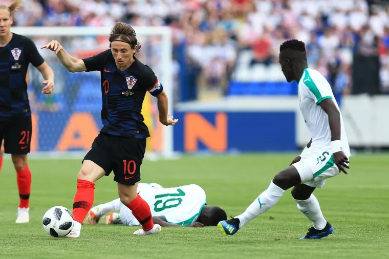 GRADSKI VRT UŽIVA U SPEKTAKLU: Kroz fotografije se uživite u ono &scaron;to se događa na utakmici Hrvatska - Senegal