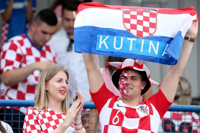 16 tisuća navijača u Osijeku na utakmici Hrvatska - Senegal
