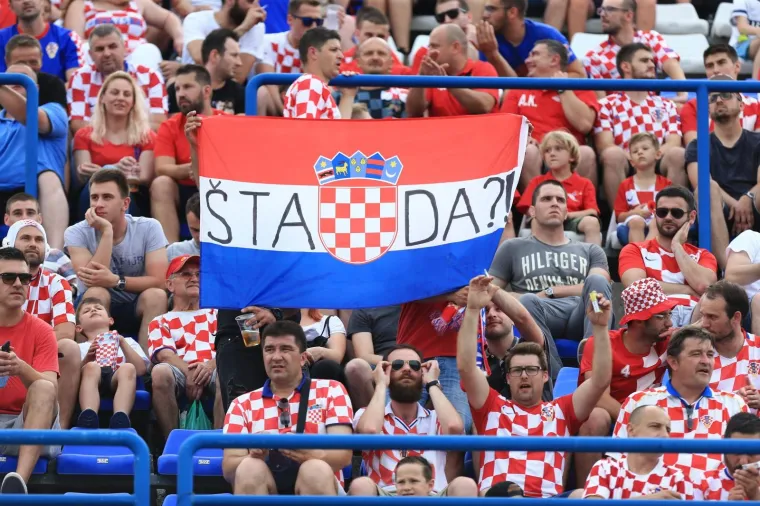 16 tisuća navijača u Osijeku na utakmici Hrvatska - Senegal