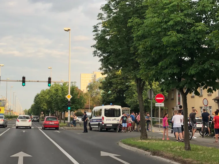VELIKI POŽAR U ZAGREBU: Gusti dim se nadvio nad grad, vatrogasci iza&scaron;li na teren