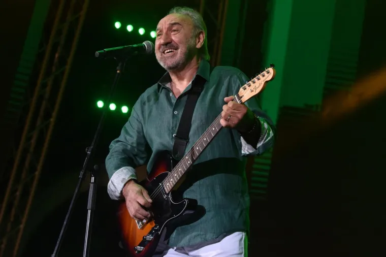 NIVES I LIDIJA SE OPET BORE ZA PAŽNJU: Jedna glumila Rihannu u donjem rublju, druga obukla famoznu vagina haljinu