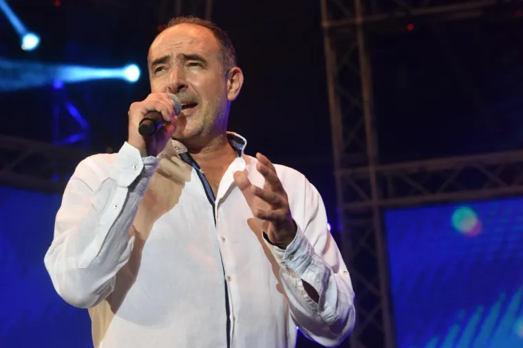 NIVES I LIDIJA SE OPET BORE ZA PAŽNJU: Jedna glumila Rihannu u donjem rublju, druga obukla famoznu vagina haljinu