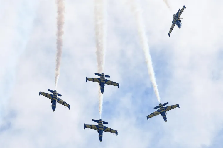 SPEKTAKL U ČAKOVCU: Vrhunski piloti kreirali airshow bez premca, pogledajte fotografije