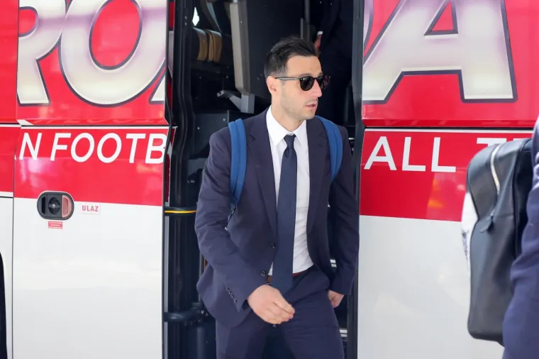 Pogledajte kakva je atmosfera vladala: Hrvatska reprezentacija otputovala u Rusiju