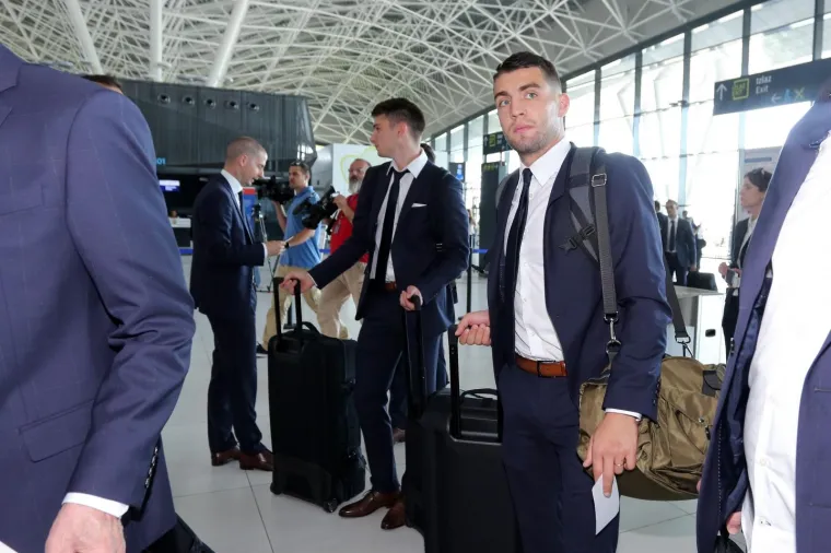 Pogledajte kakva je atmosfera vladala: Hrvatska reprezentacija otputovala u Rusiju