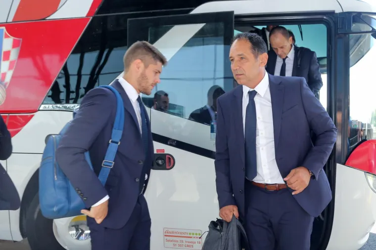 Pogledajte kakva je atmosfera vladala: Hrvatska reprezentacija otputovala u Rusiju