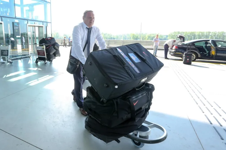 Pogledajte kakva je atmosfera vladala: Hrvatska reprezentacija otputovala u Rusiju