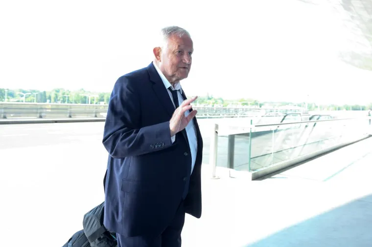 Pogledajte kakva je atmosfera vladala: Hrvatska reprezentacija otputovala u Rusiju