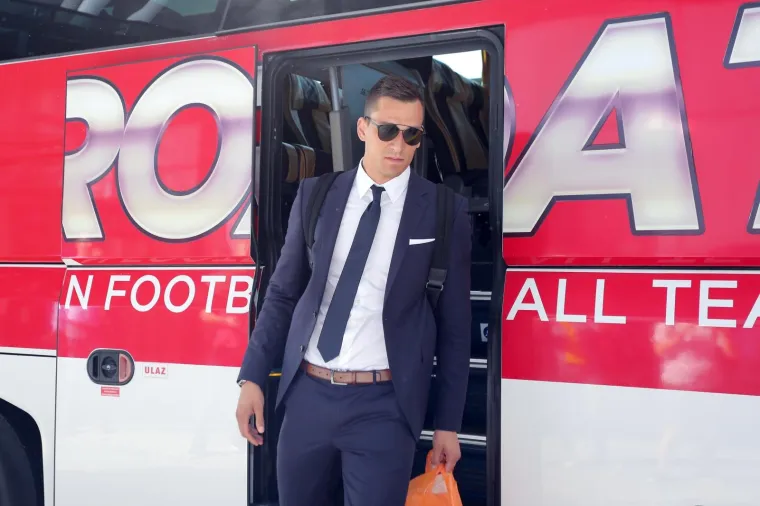 Pogledajte kakva je atmosfera vladala: Hrvatska reprezentacija otputovala u Rusiju