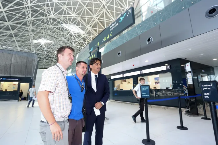 Pogledajte kakva je atmosfera vladala: Hrvatska reprezentacija otputovala u Rusiju