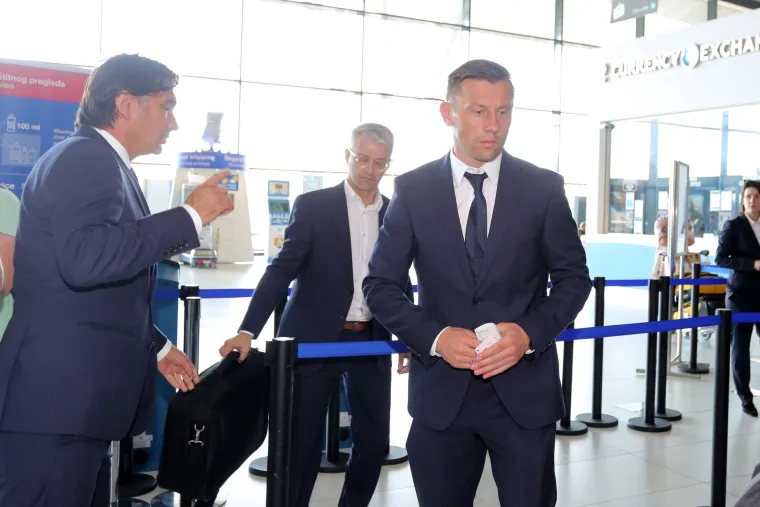 Pogledajte kakva je atmosfera vladala: Hrvatska reprezentacija otputovala u Rusiju