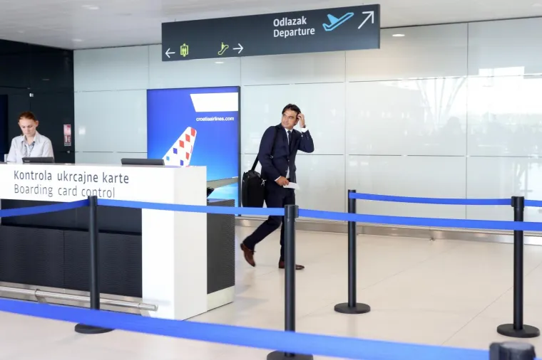 Pogledajte kakva je atmosfera vladala: Hrvatska reprezentacija otputovala u Rusiju