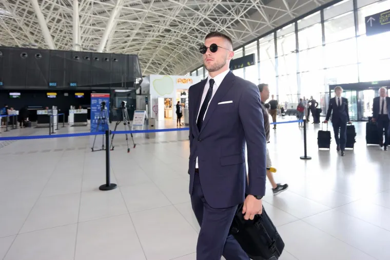 Pogledajte kakva je atmosfera vladala: Hrvatska reprezentacija otputovala u Rusiju