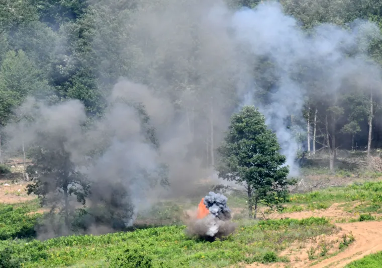 HRVATSKA VOJSKA DEMONSTRIRALA SNAGU: Prvi put prikazano združeno djelovanje Kiowa helikoptera i Panzer haubica