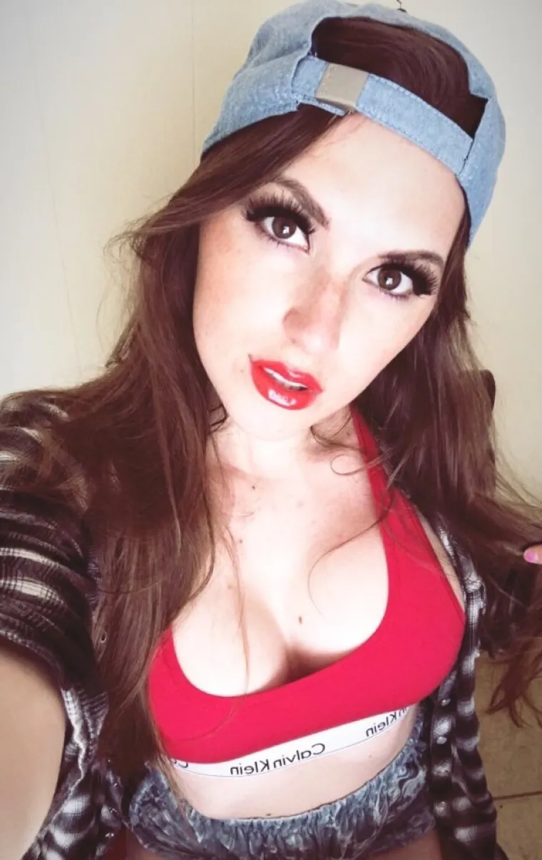 UPORNO POKU&Scaron;AVAJU OŽIVJETI GRUNGE: Sad su posegle i za seksi fotkama, ali jednog detalja se ne odriču