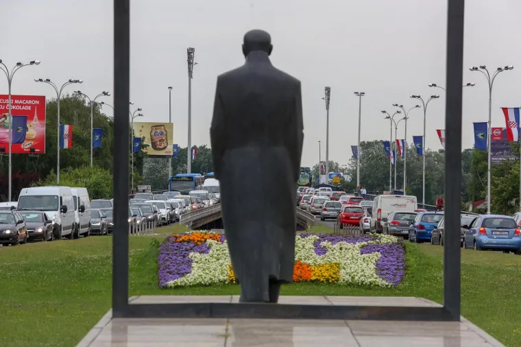 Prometni kolaps zbog prosvjeda protiv visokih cijena goriva