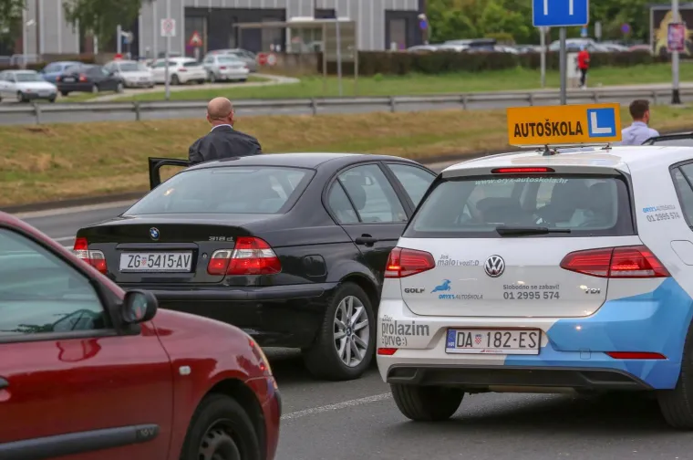 Prometni kolaps zbog prosvjeda protiv visokih cijena goriva