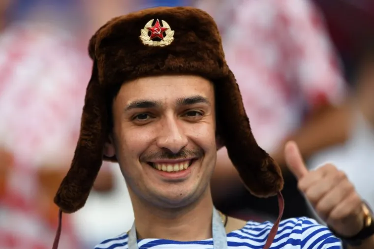 VATRENI IMALI ŽESTOKU PODR&Scaron;KU S TRIBINA: Tisuće hrvatskih navijača nosilo Modrića i dru&scaron;tvo do pobjede