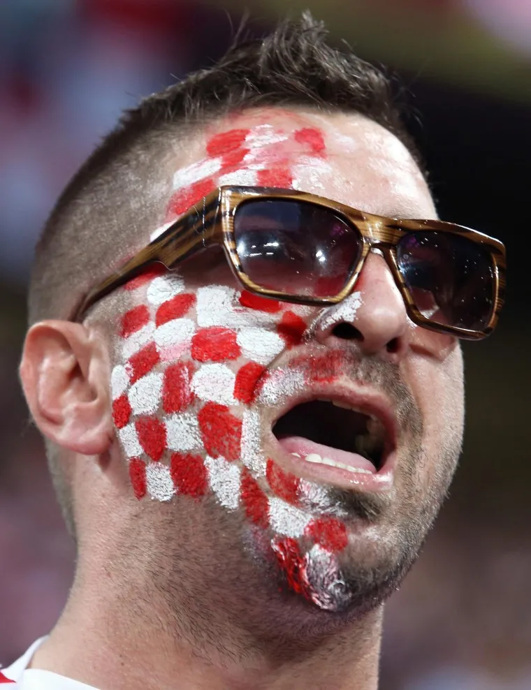 Poznanj, Poljska - Europsko nogometno prvenstvo Euro 2012. Skupina C, Hrvatska - Irska. Navijaci spremni za pocetak utakmice.