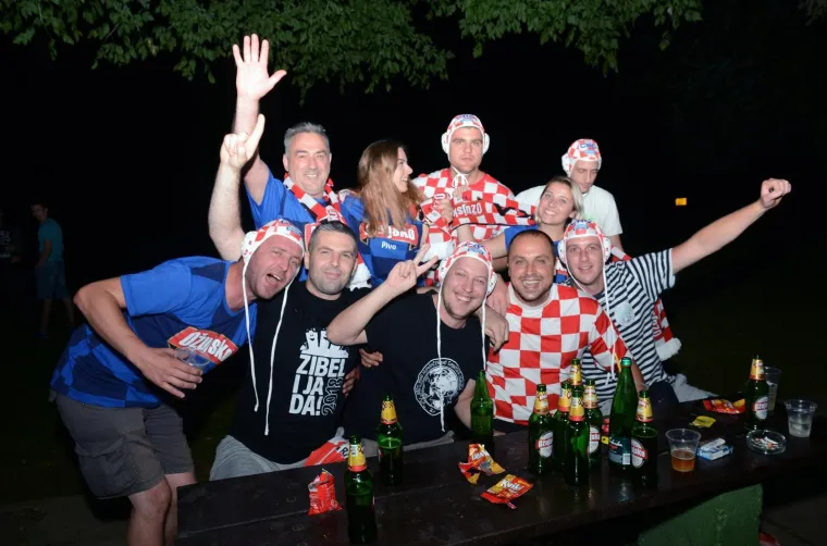 Evo kako Sisak slavi pobjedu Vatrenih