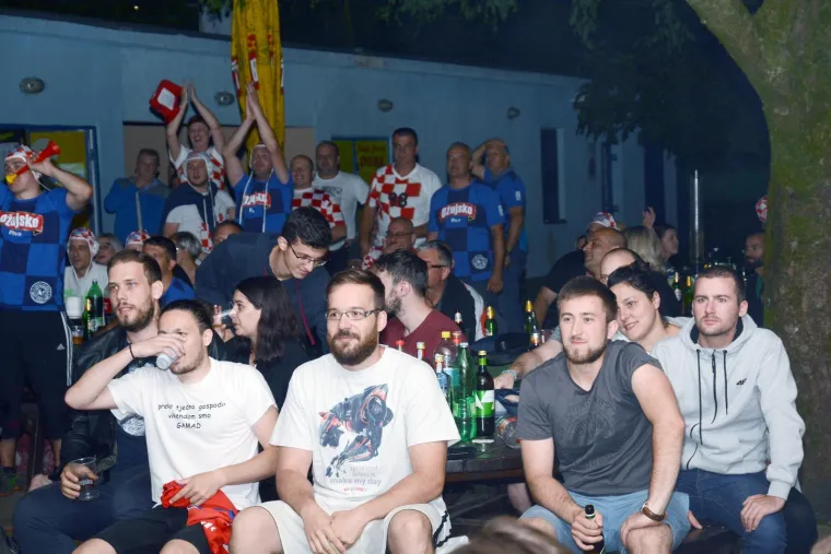 Evo kako Sisak slavi pobjedu Vatrenih