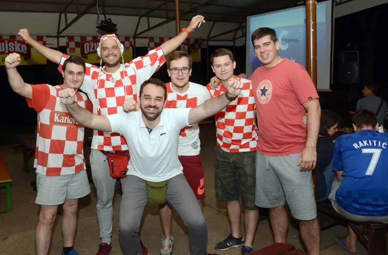 Evo kako Sisak slavi pobjedu Vatrenih