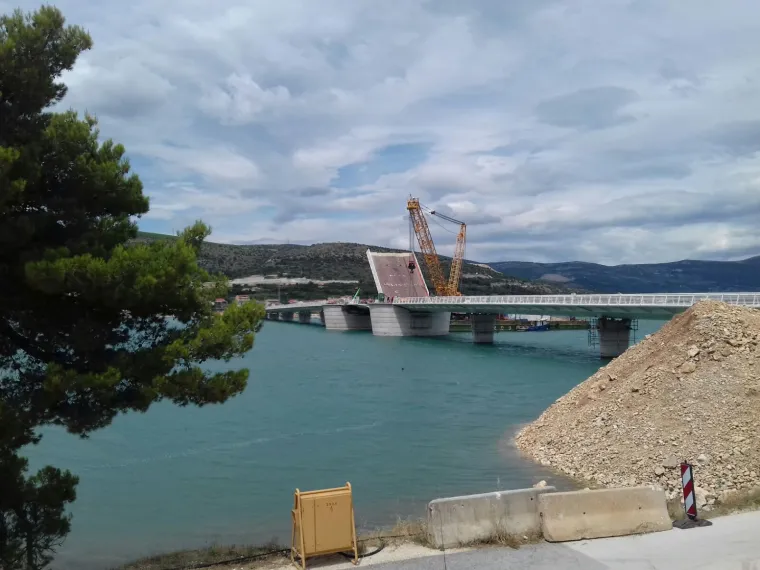 Pogledajte kako izgleda prvo dizanje Čiovskog mosta