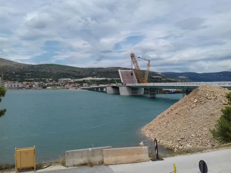 Pogledajte kako izgleda prvo dizanje Čiovskog mosta