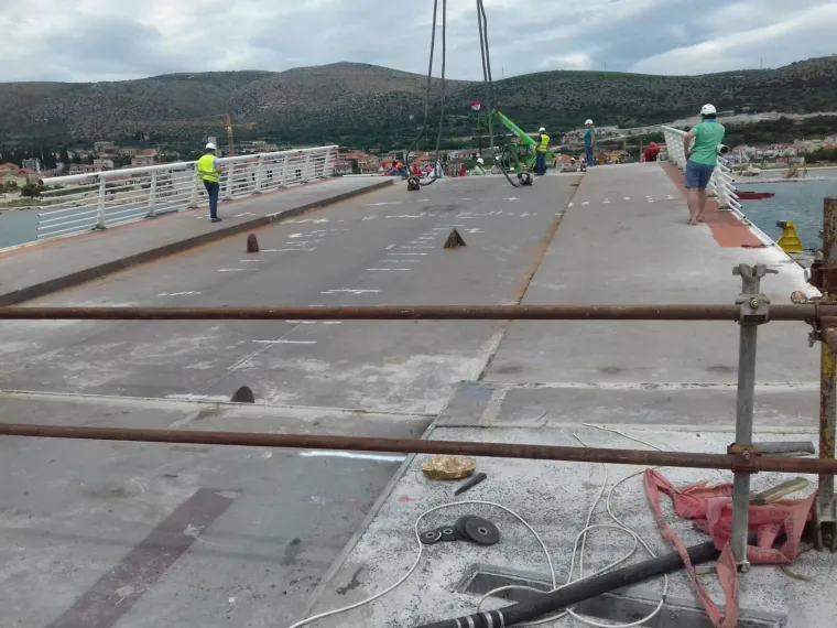 Pogledajte kako izgleda prvo dizanje Čiovskog mosta