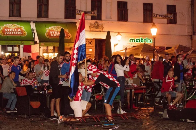 Evo kako se pobjeda Vatrenih slavila u Osijeku